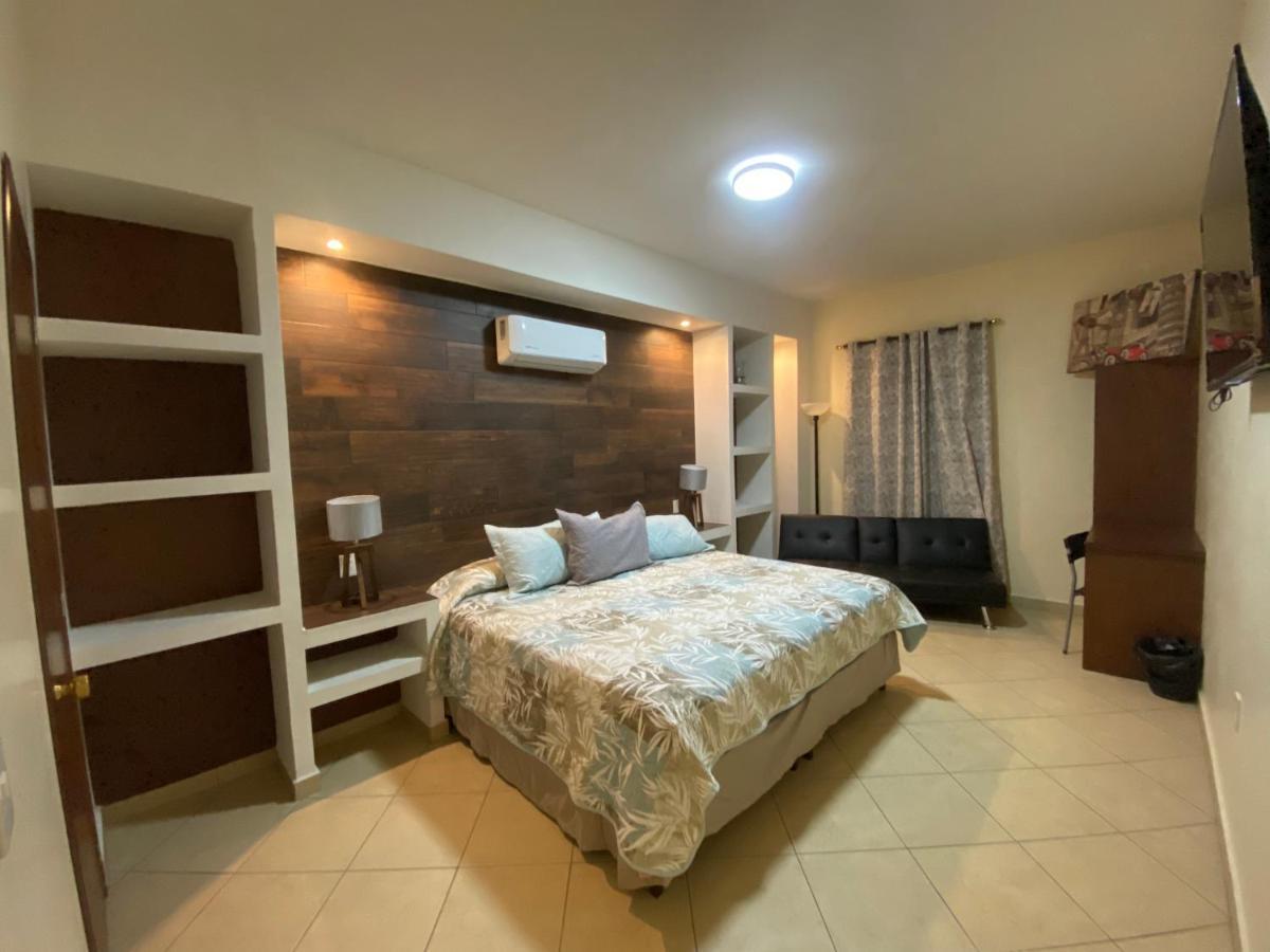 Hotel Real San Javier 산 후안 데 로스 라고스 외부 사진